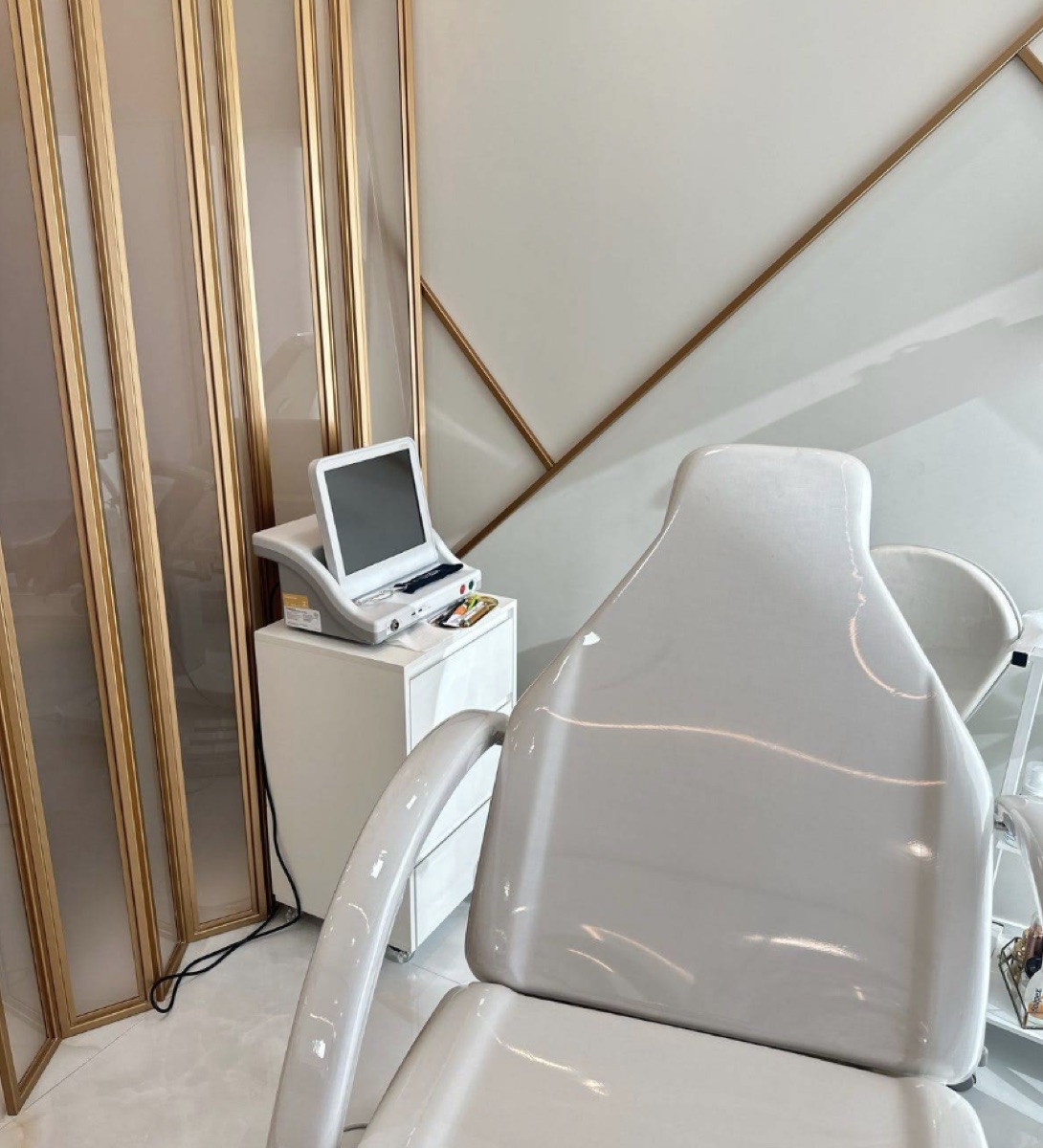 Cabine de tratamento com equipamento Ulthera
